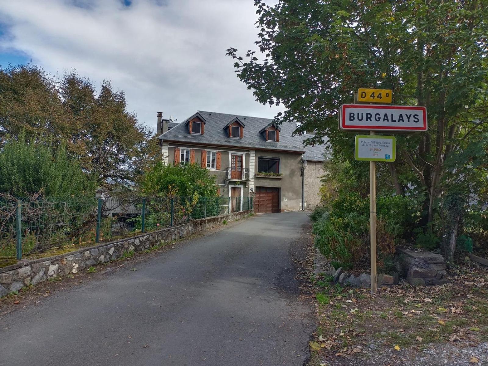 Maison "Mon Chez Moi" Burgalays Exterior foto